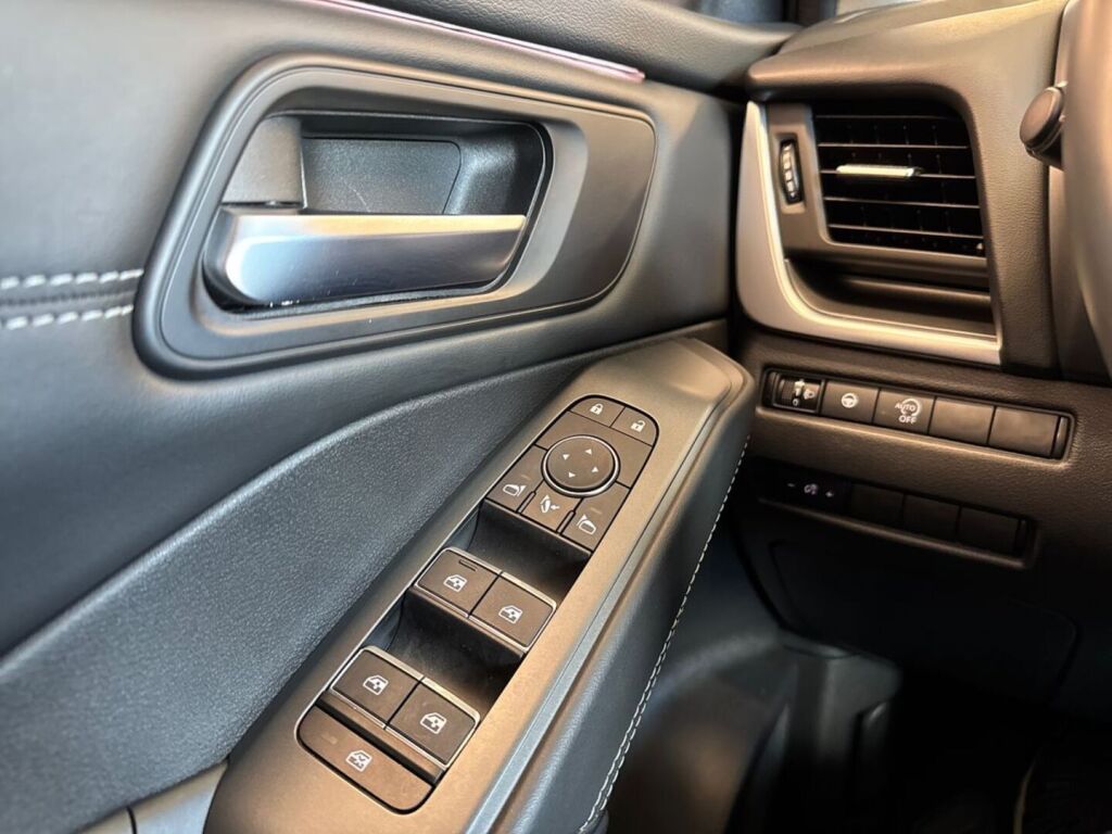 Nissan Qashqai 2025 Harmaa