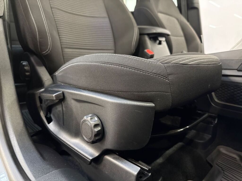 Ford Kuga 2022 Harmaa