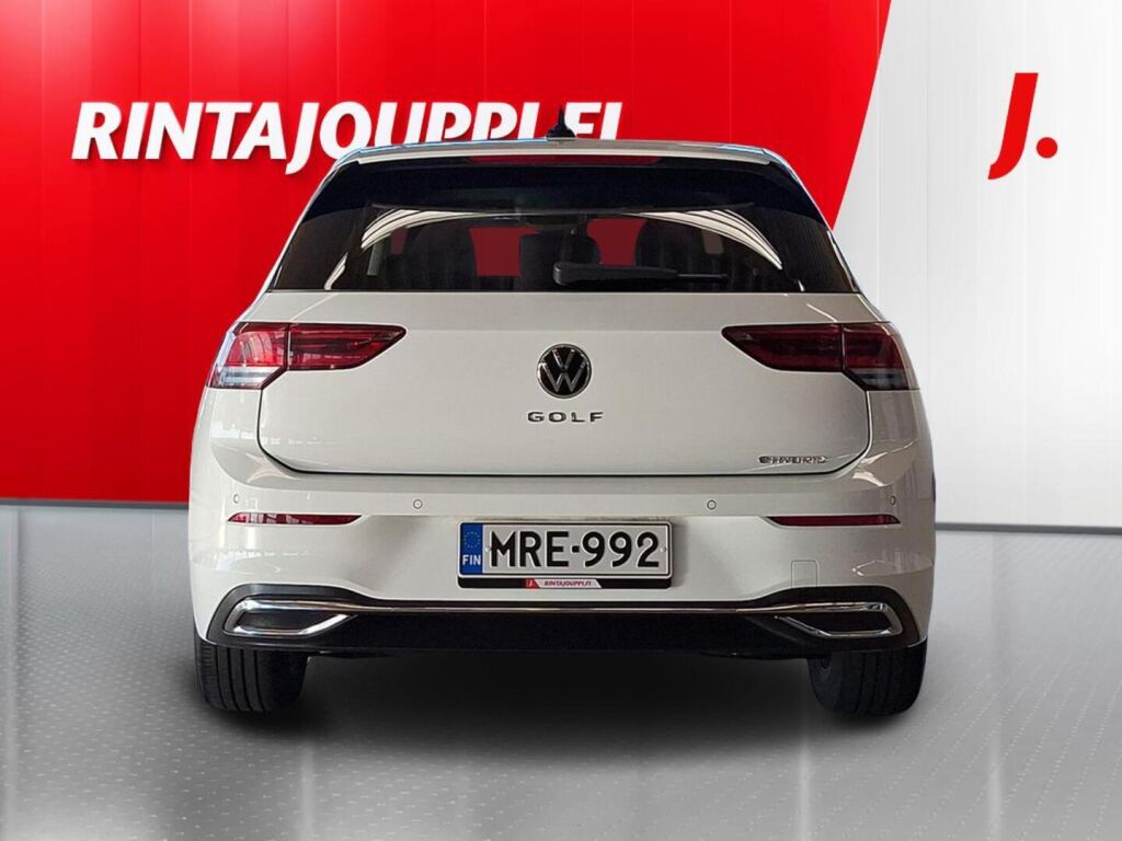 Volkswagen Golf 2021 Valkoinen