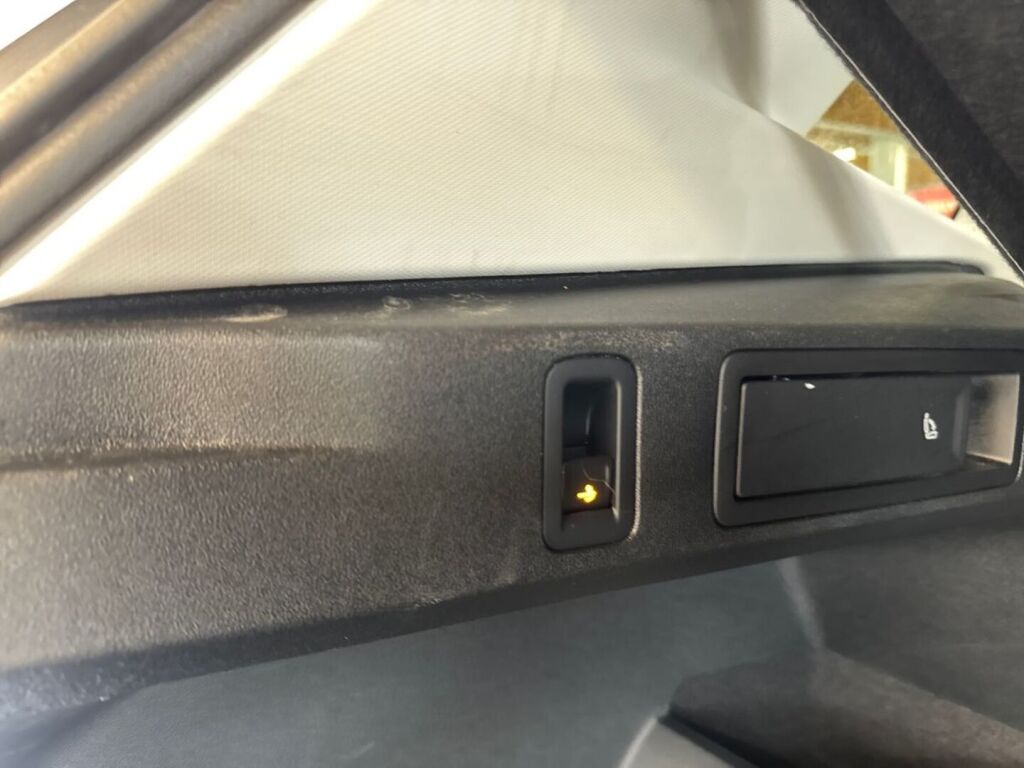 Volkswagen Tiguan 2025 met.harmaa
