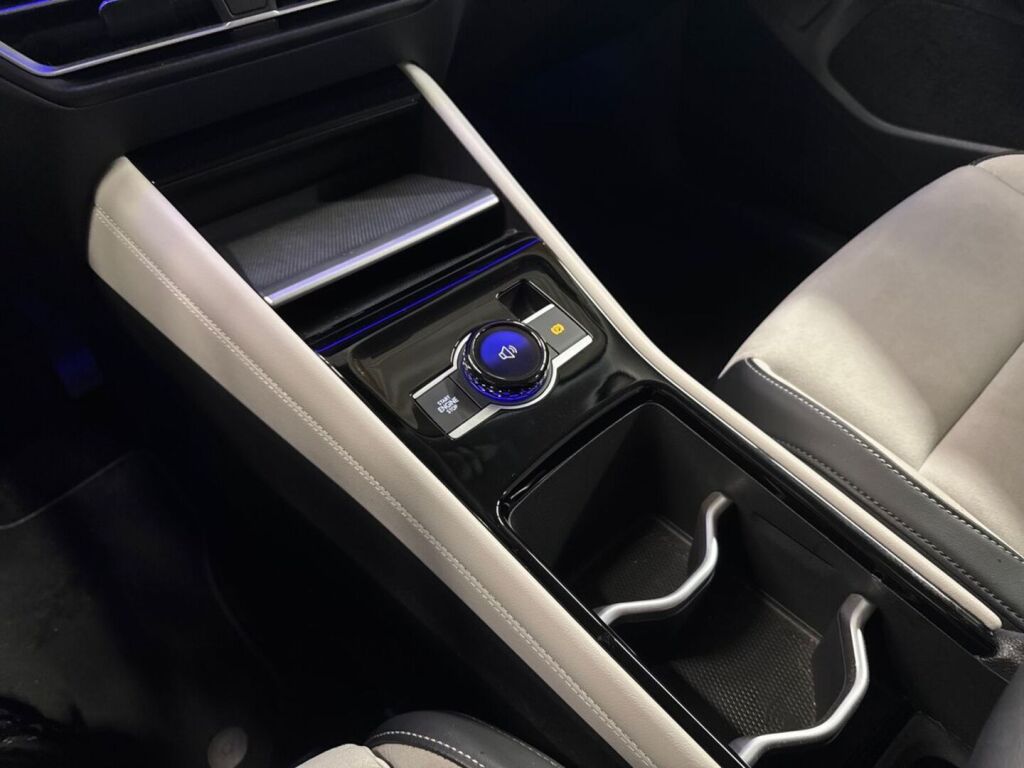 Volkswagen Tiguan 2025 met.harmaa
