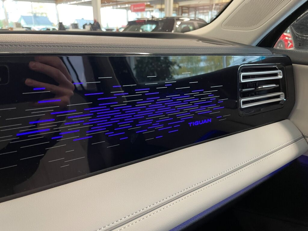 Volkswagen Tiguan 2025 met.harmaa