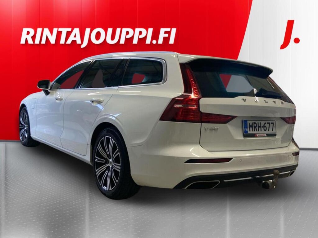 Volvo V60 2020 Valkoinen
