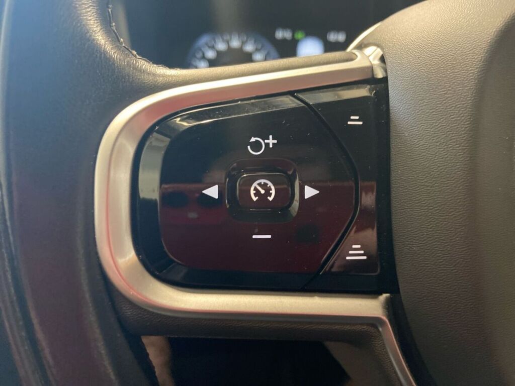 Volvo V60 2020 Valkoinen