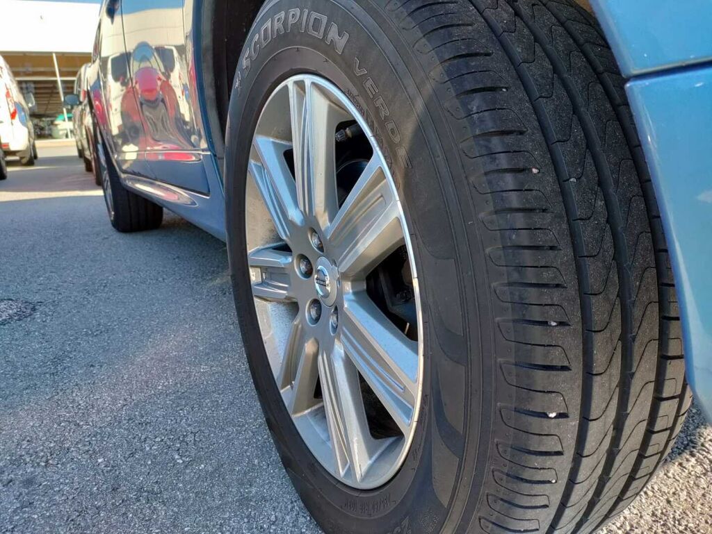 Volvo XC60 2017 Sininen