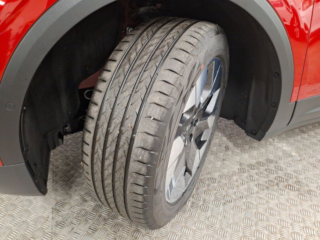 Ford Explorer 2025 Punainen