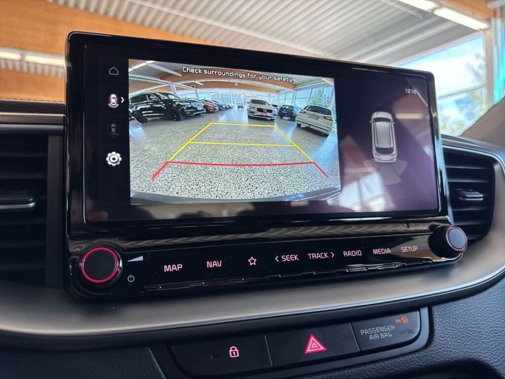 Kia Ceed 2025 Harmaa