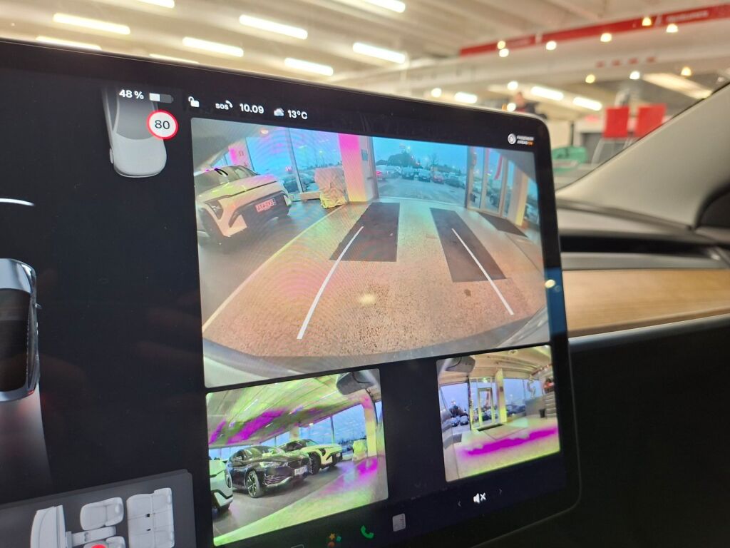 Tesla Model 3 2022 Harmaa