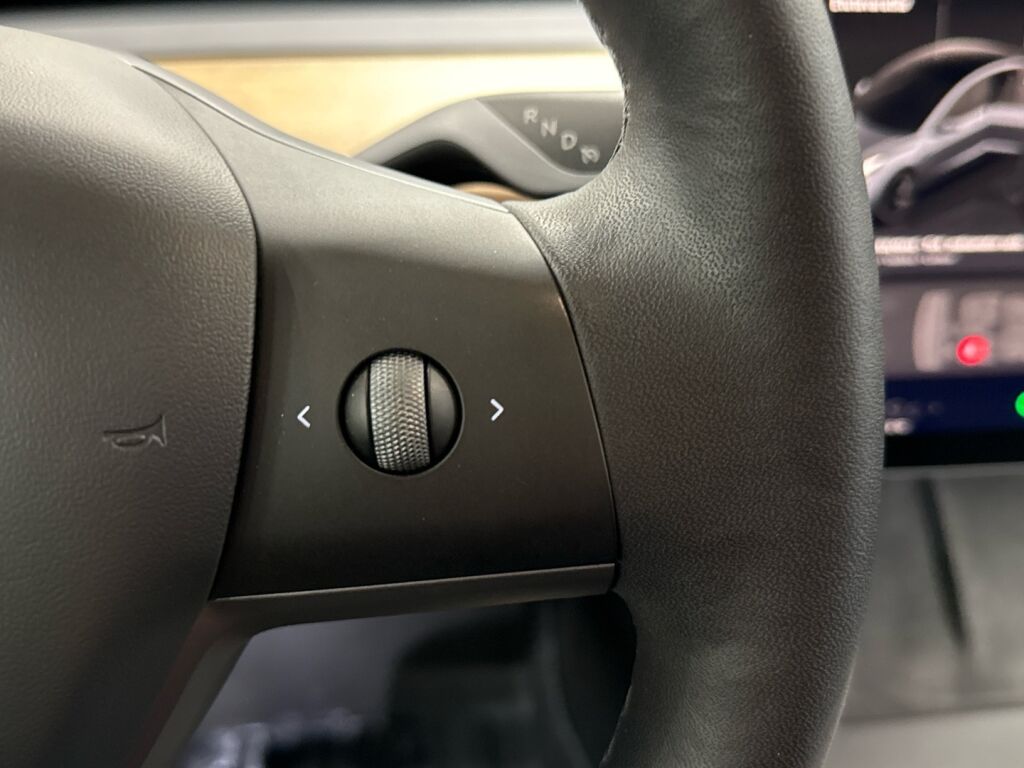 Tesla Model 3 2022 Harmaa