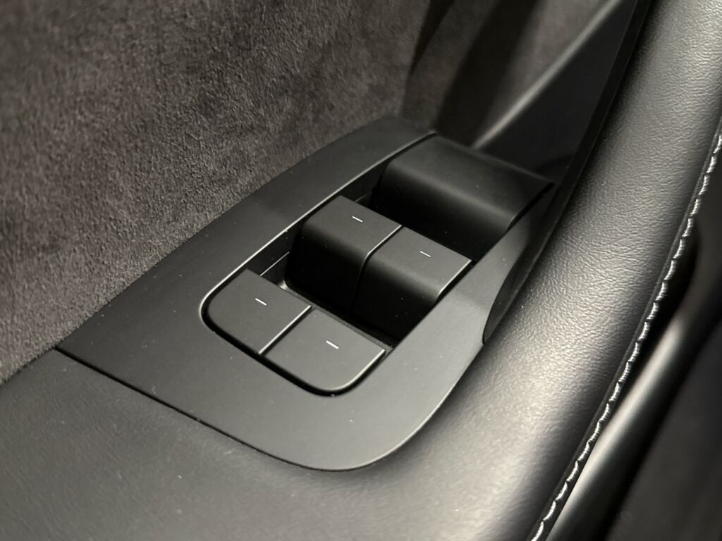 Tesla Model 3 2022 Harmaa