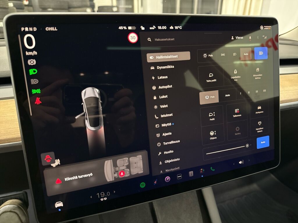 Tesla Model 3 2022 Harmaa