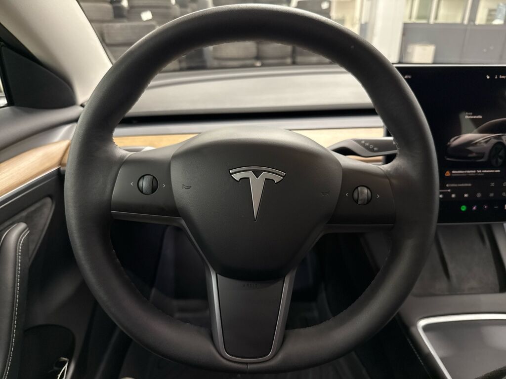 Tesla Model 3 2022 Harmaa