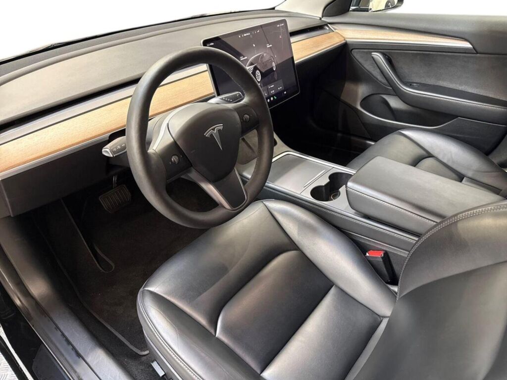 Tesla Model 3 2023 Musta