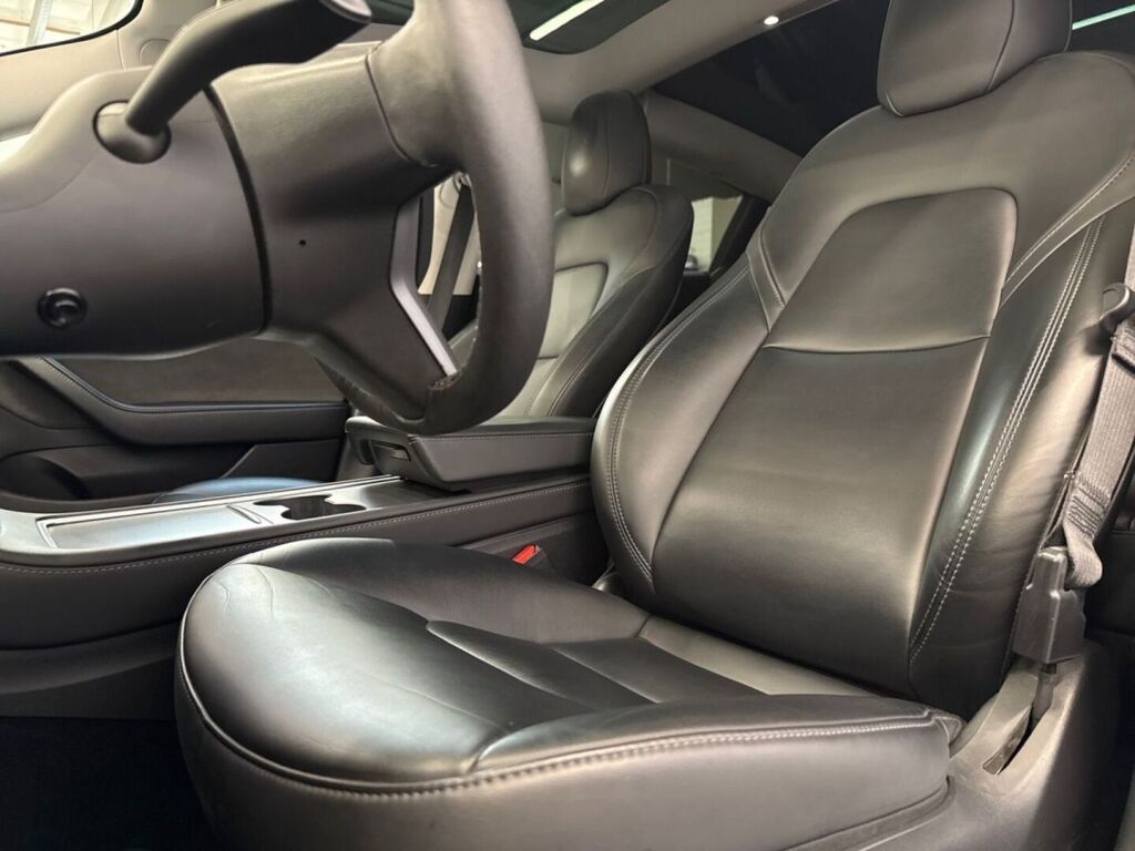 Tesla Model 3 2023 Musta