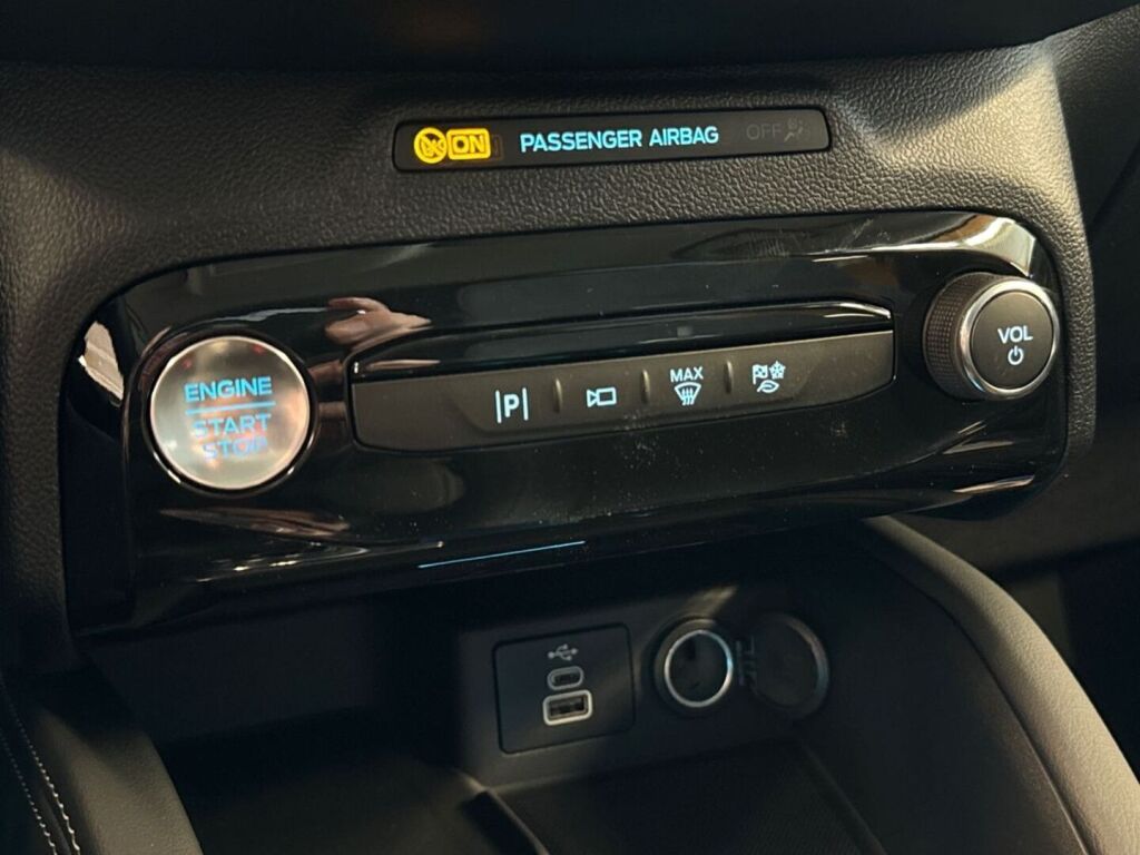 Ford Kuga 2026 Magnetic Grey