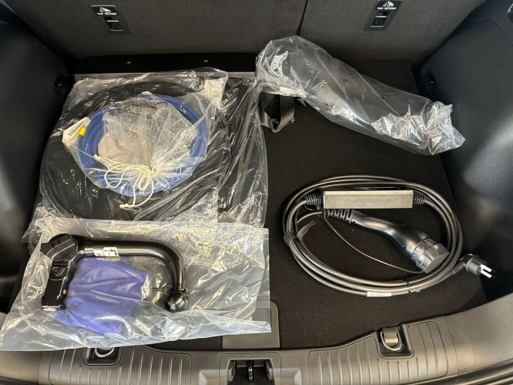 Ford Kuga 2026 Magnetic Grey