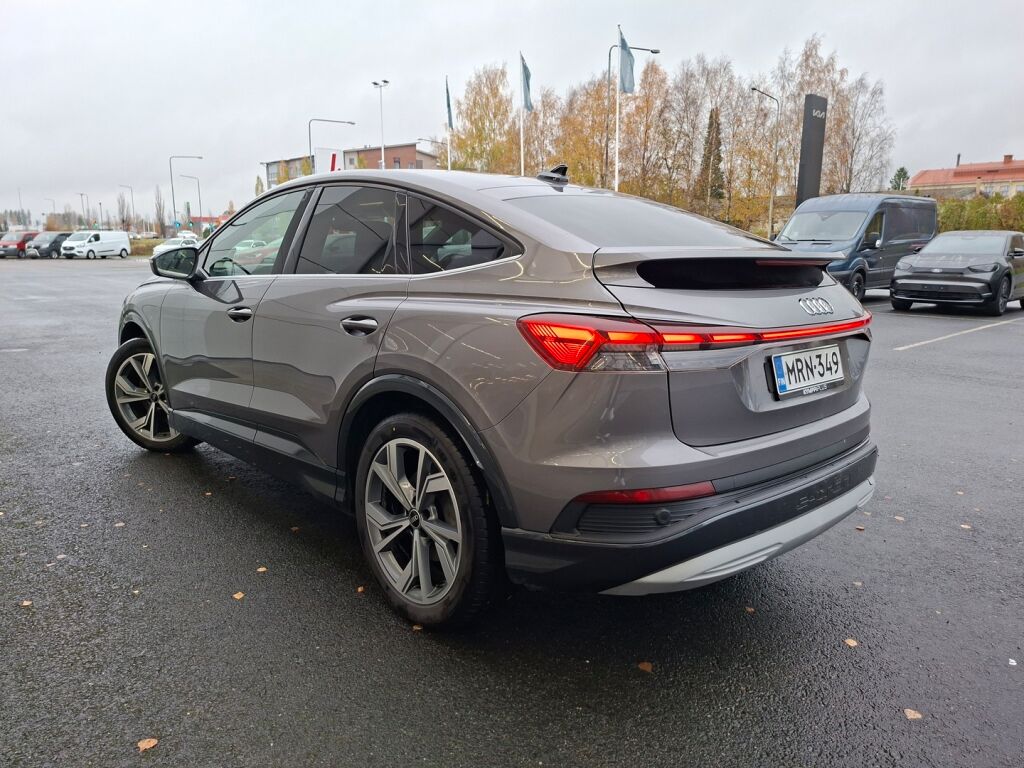 Audi Q4 e-tron 2021 Harmaa