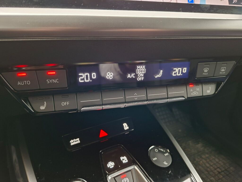 Audi Q4 e-tron 2021 Harmaa