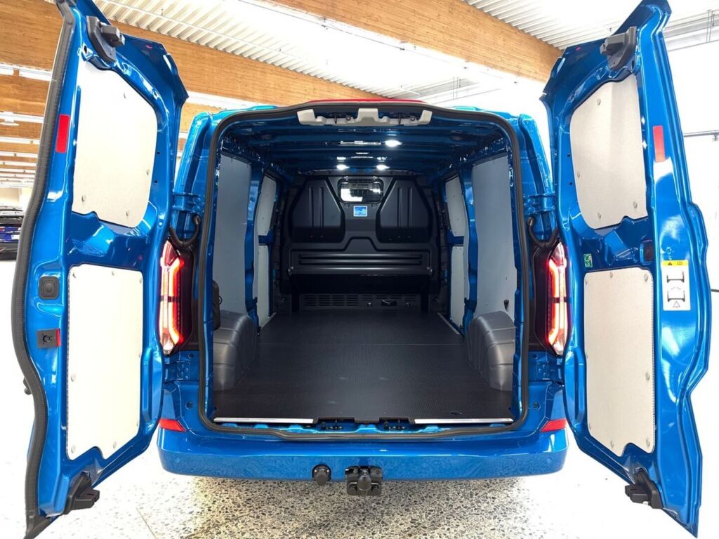 Ford Transit Custom 2026 Digital Aqua Blue