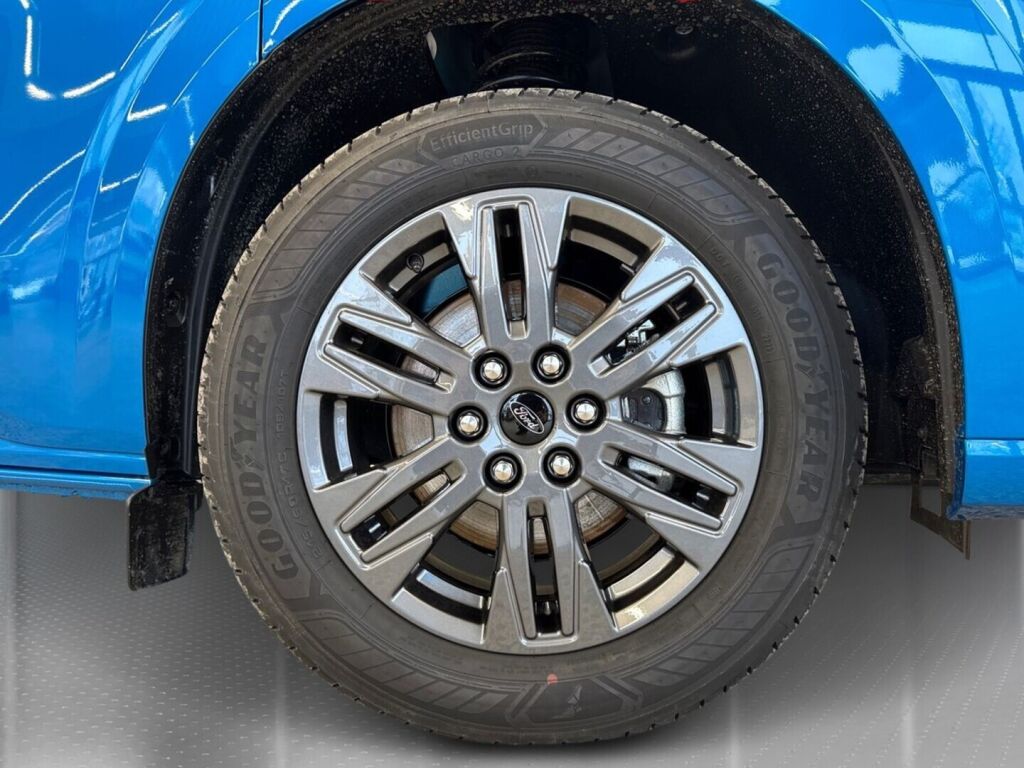 Ford Transit Custom 2026 Digital Aqua Blue