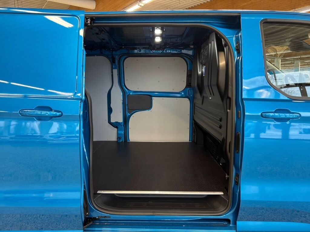 Ford Transit Custom 2026 Digital Aqua Blue