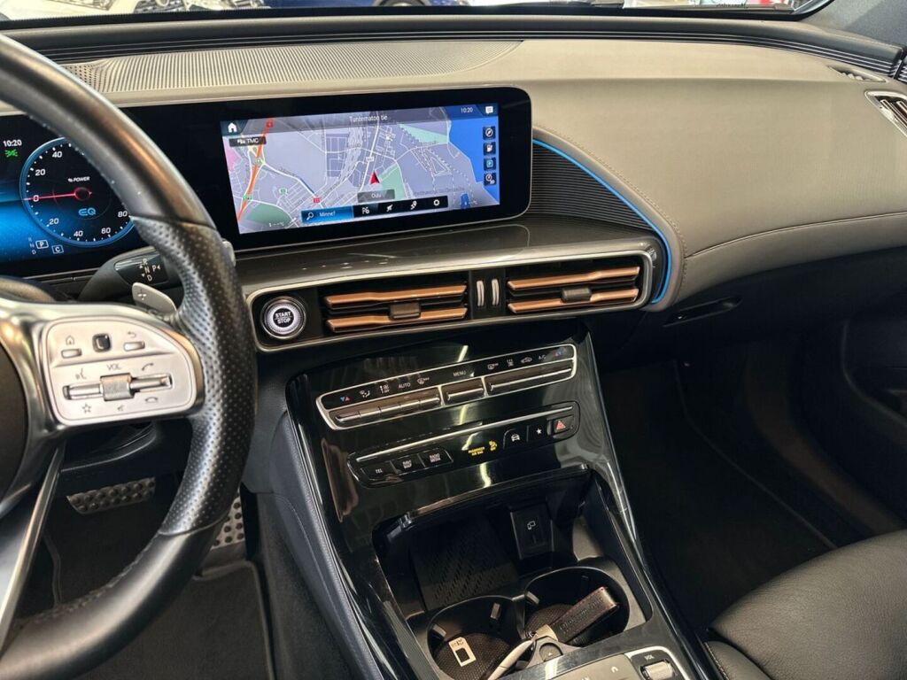 Mercedes-Benz EQC 2020 Musta