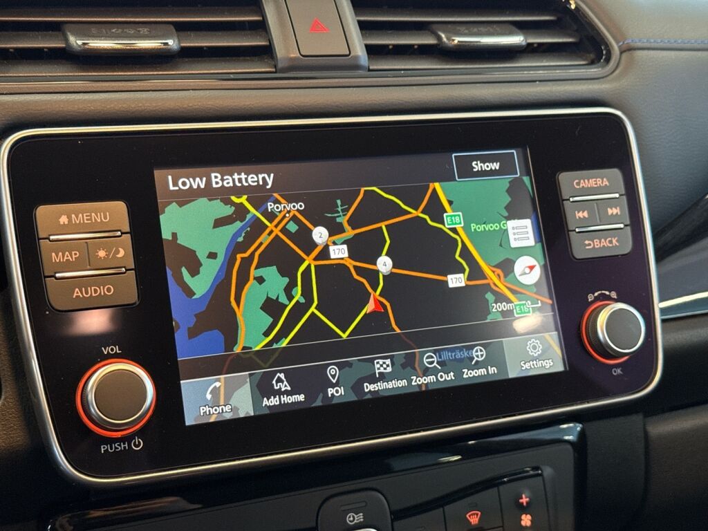 Nissan Leaf 2024 Valkoinen