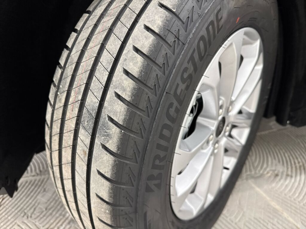 Ford Kuga 2026 Valkoinen