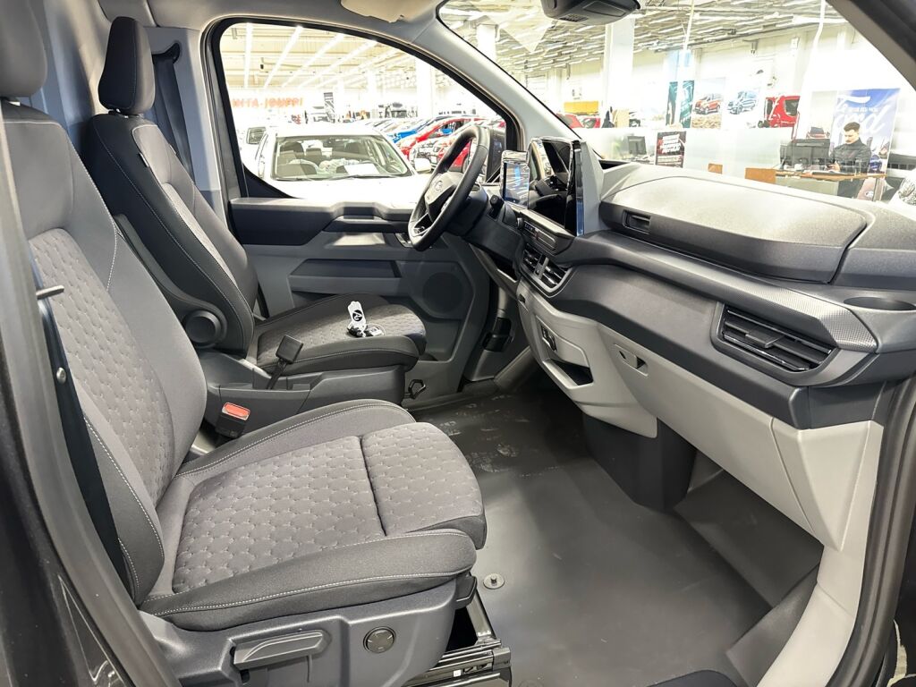 Ford Transit Custom 2026 Harmaa