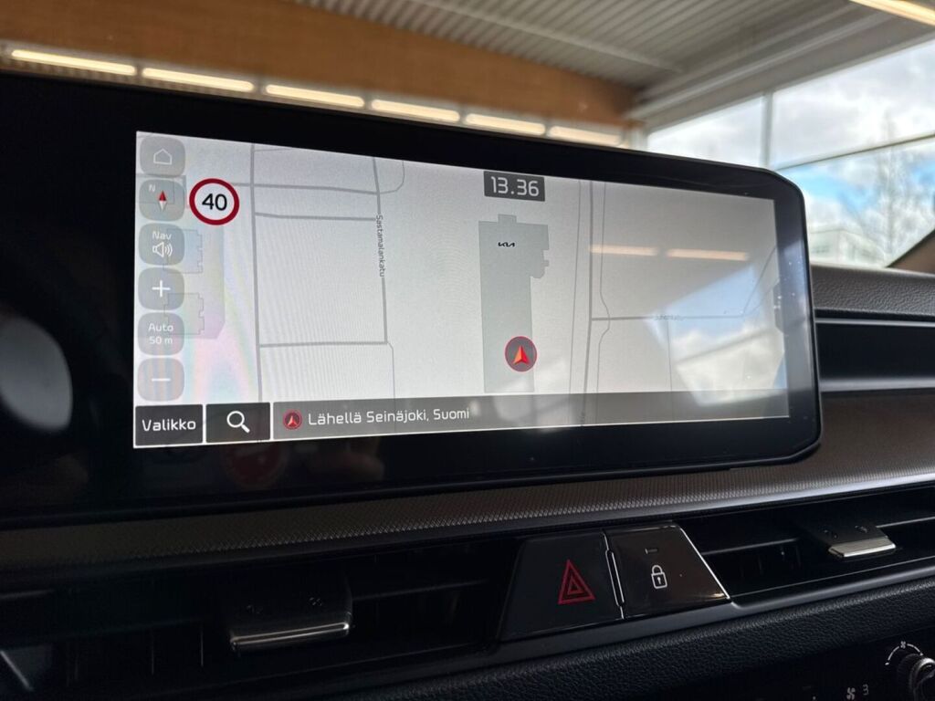 Kia Stonic 2025 Punainen