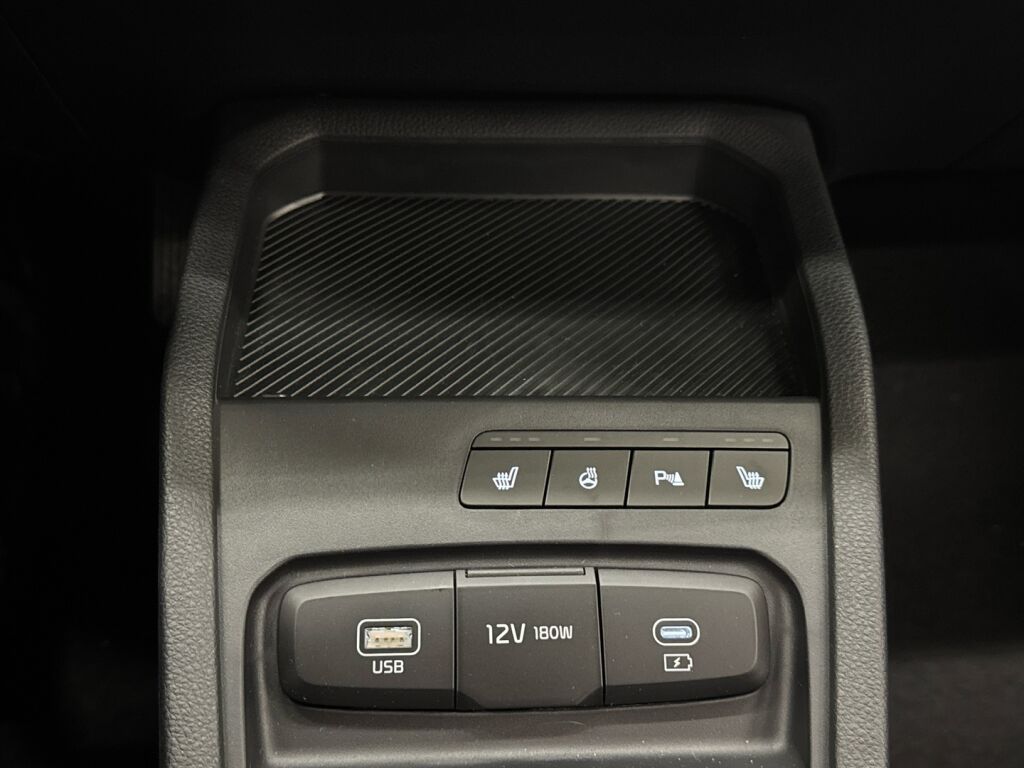 Kia Stonic 2026 Valkoinen