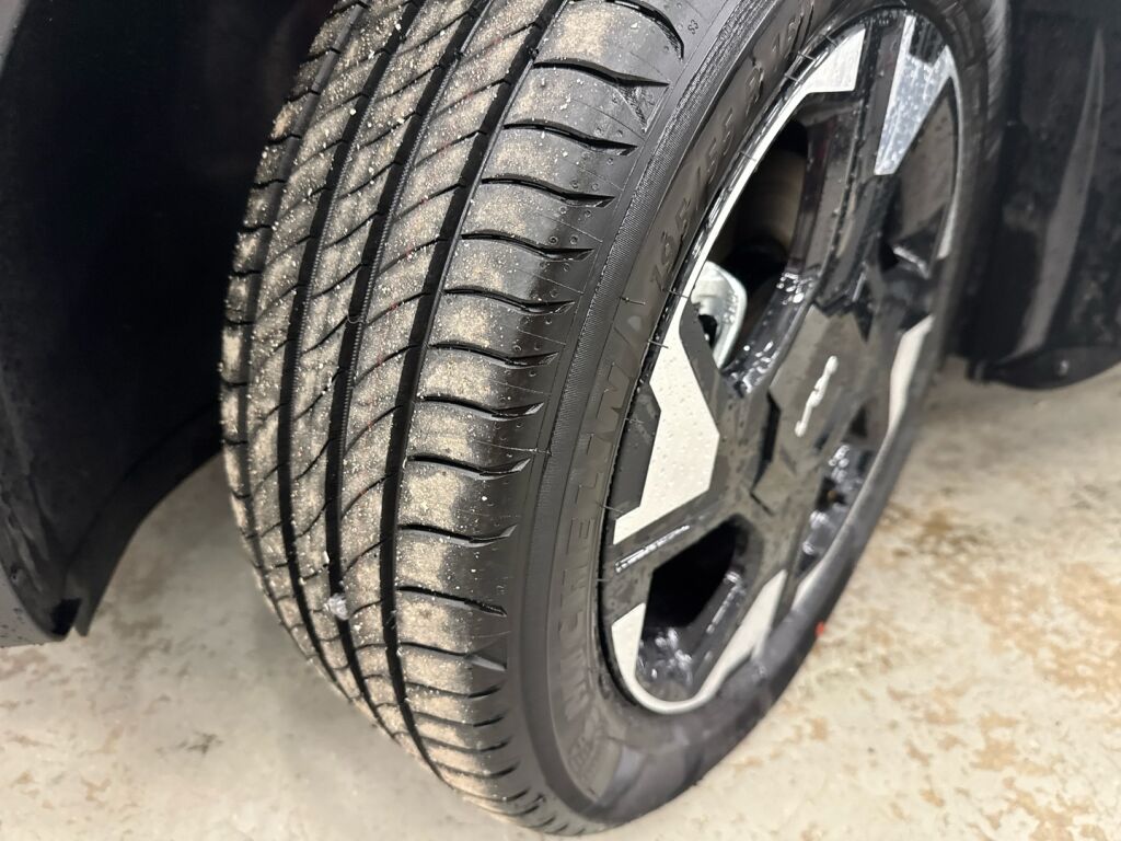 Kia Stonic 2026 Valkoinen