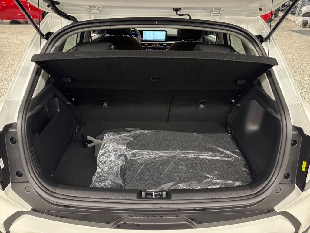 Kia Stonic 2026 Valkoinen