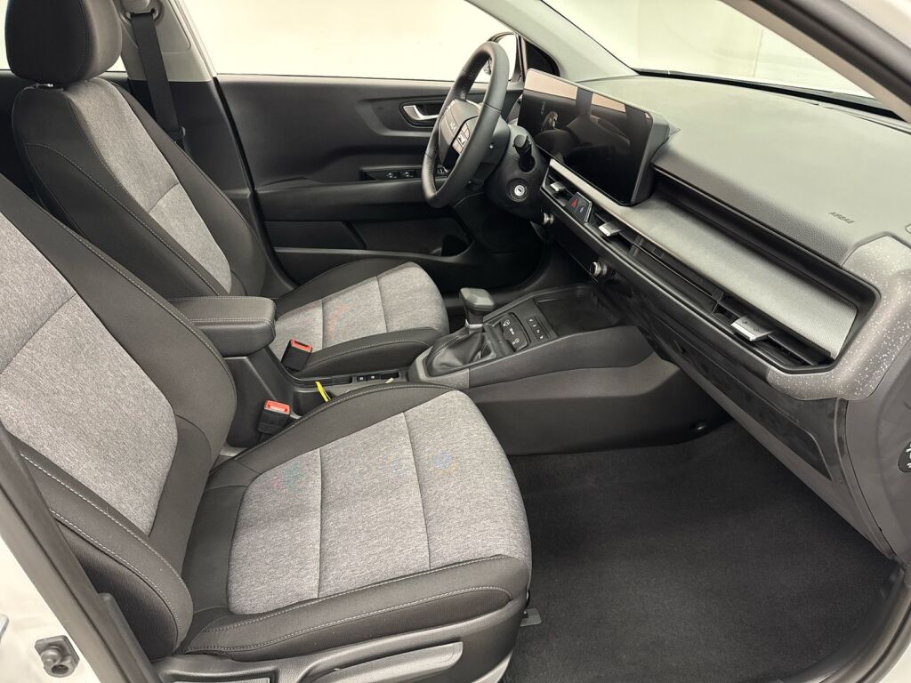 Kia Stonic 2026 Valkoinen