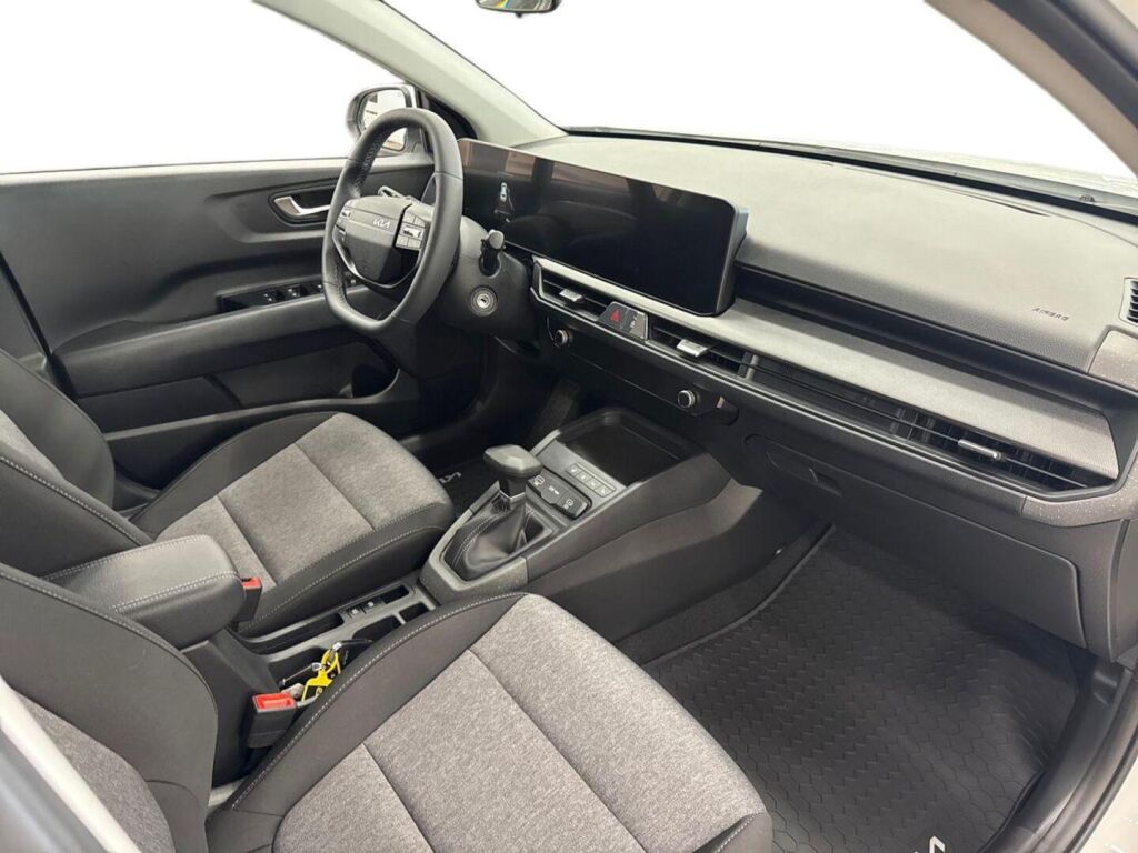 Kia Stonic 2026 Valkoinen