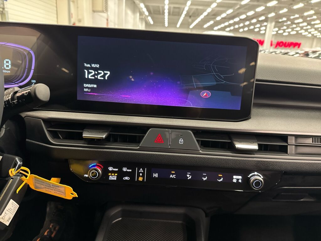 Kia Stonic 2026 Valkoinen