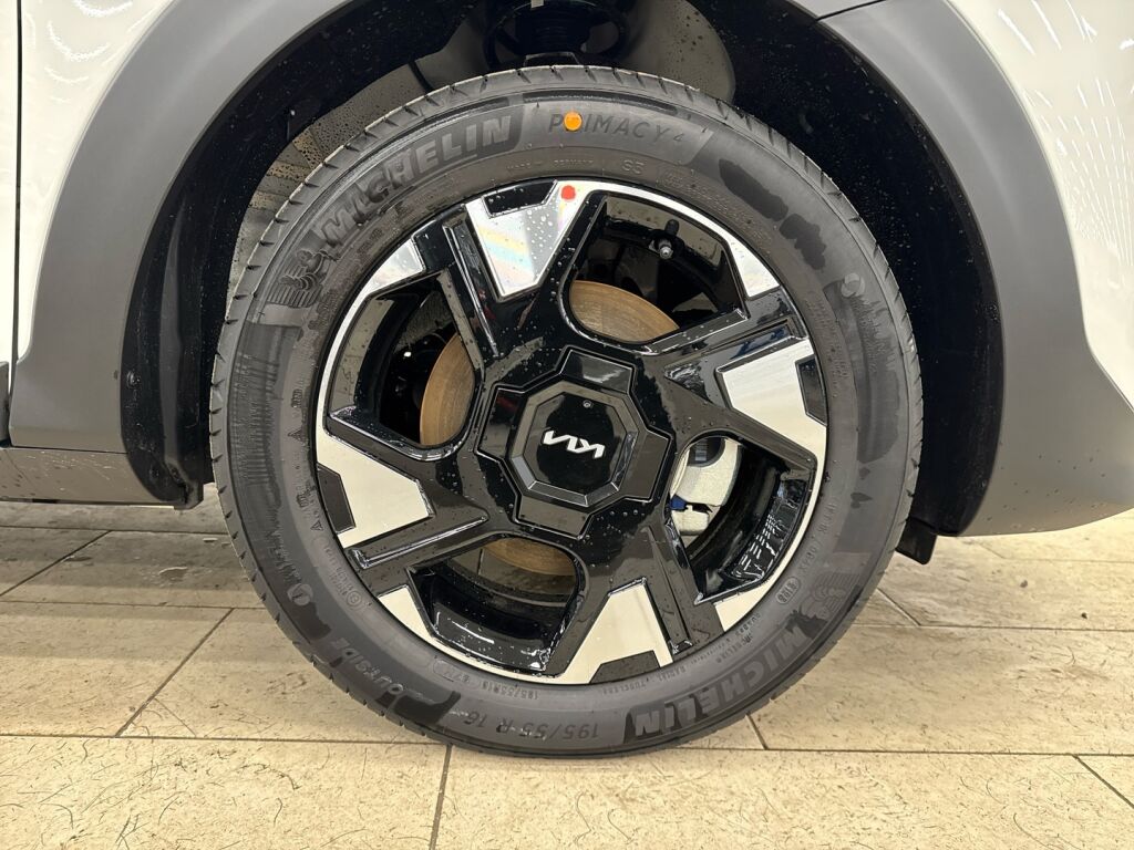 Kia Stonic 2026 Valkoinen