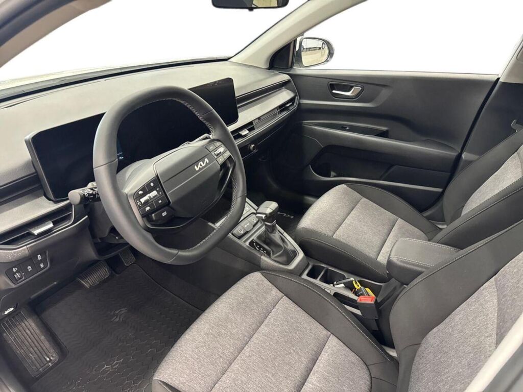 Kia Stonic 2026 Valkoinen
