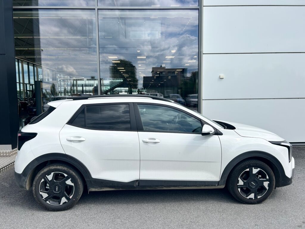 Kia Stonic 2026 Valkoinen