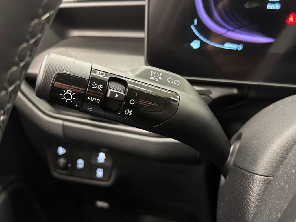 Kia Stonic 2026 Valkoinen