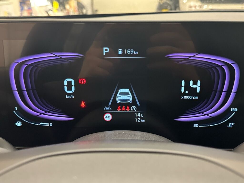 Kia Stonic 2026 Musta