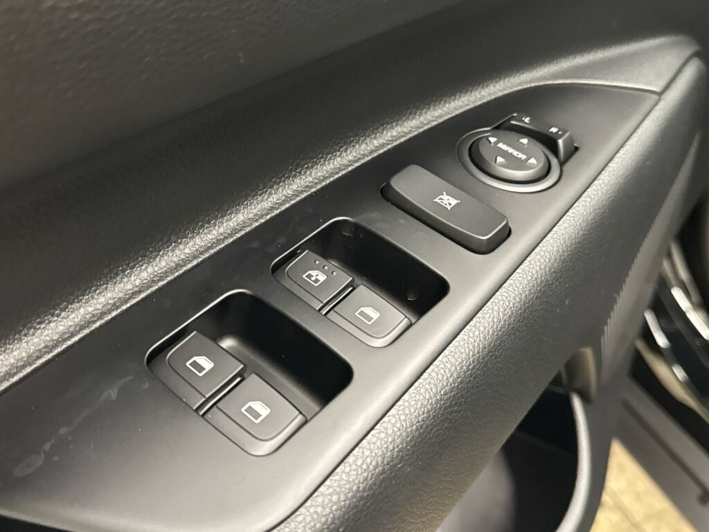 Kia Stonic 2026 Musta