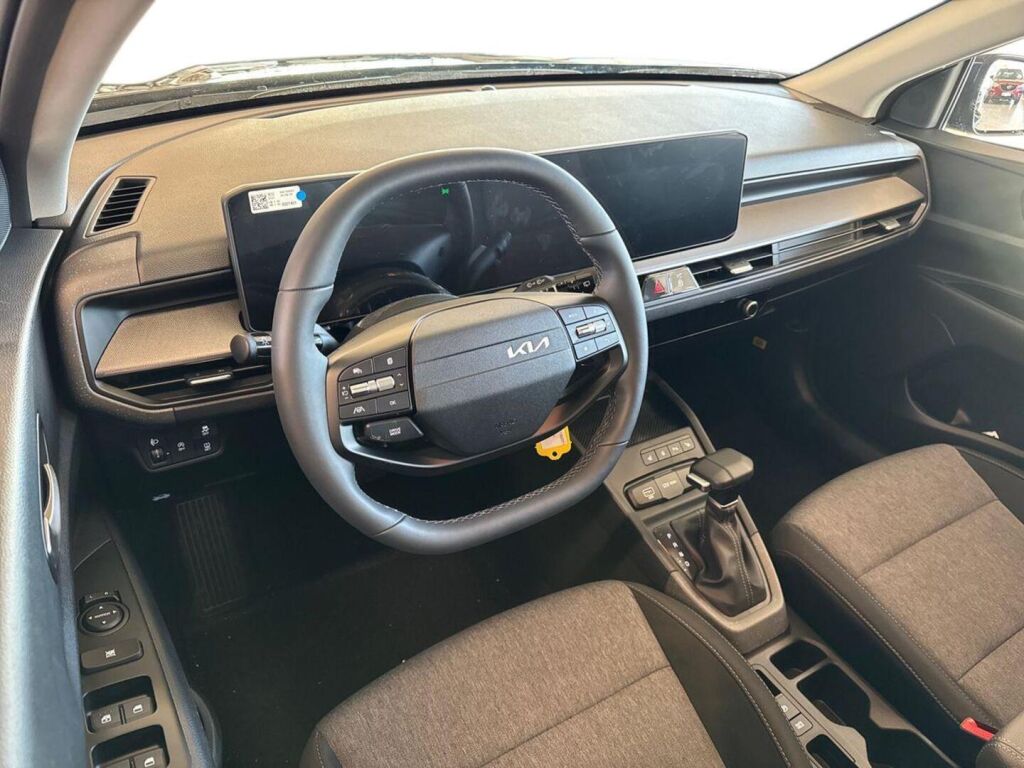 Kia Stonic 2026 Musta