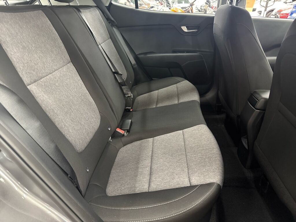 Kia Stonic 2026 Harmaa