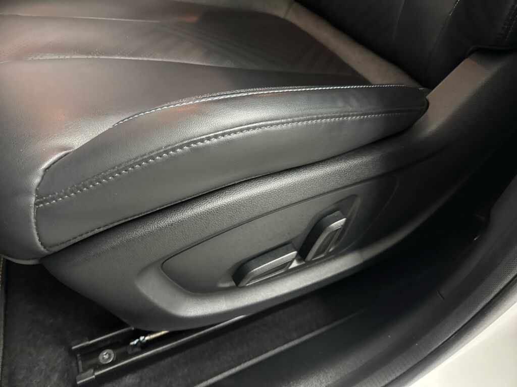 Mg MG5 2022 Valkoinen