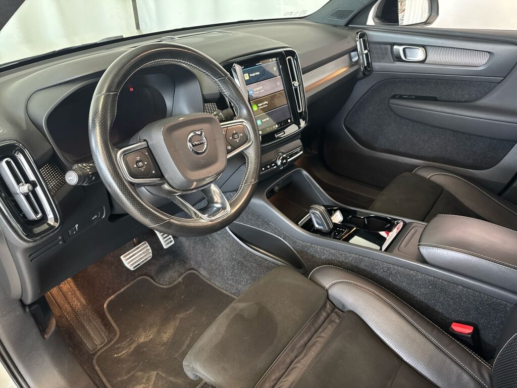 Volvo XC40 2021 Valkoinen