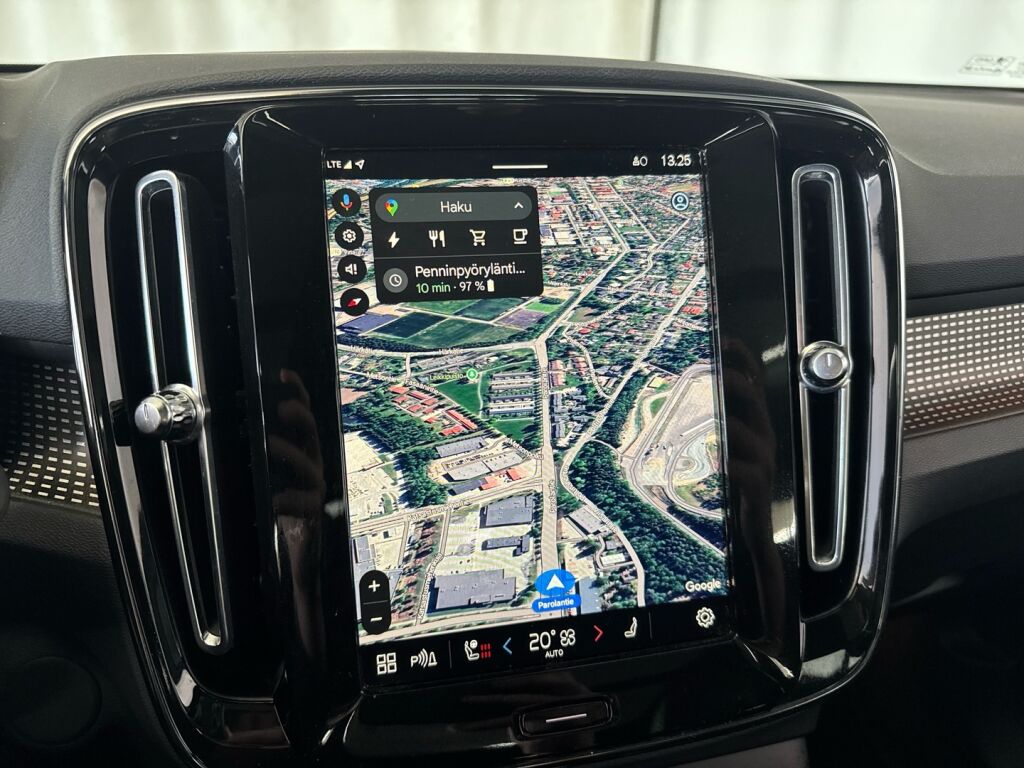 Volvo XC40 2021 Valkoinen