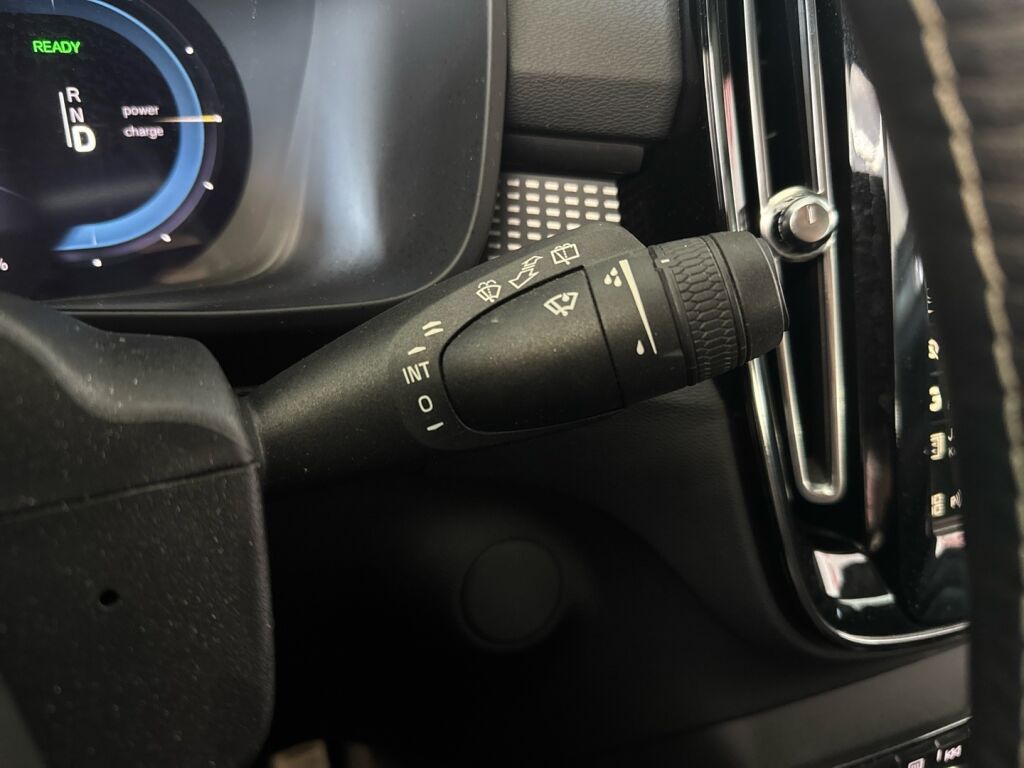 Volvo XC40 2021 Valkoinen