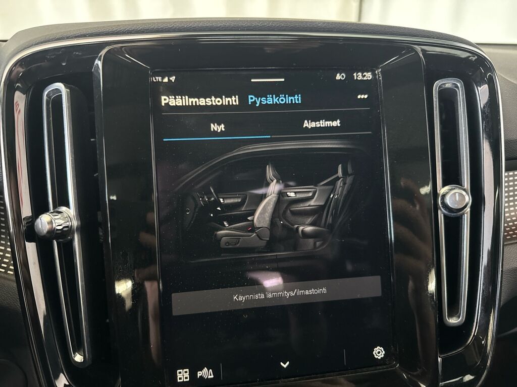 Volvo XC40 2021 Valkoinen