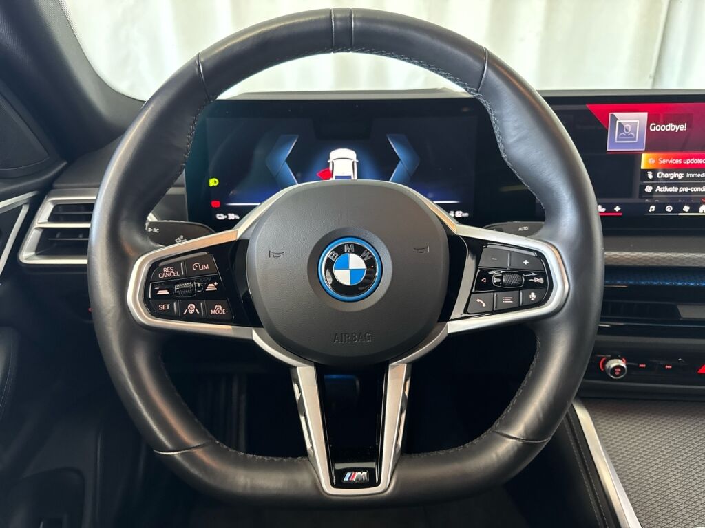 BMW i4 2024 Valkoinen